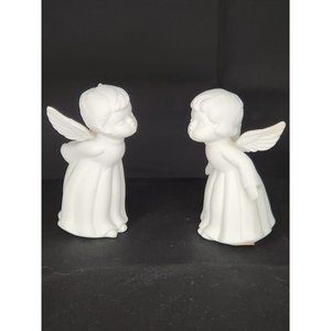 Pair of Lefton Kissing Angels Matte White finish 3.5" W/Original Tag